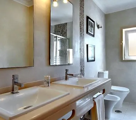 Carisa Suites Privatunterkunft